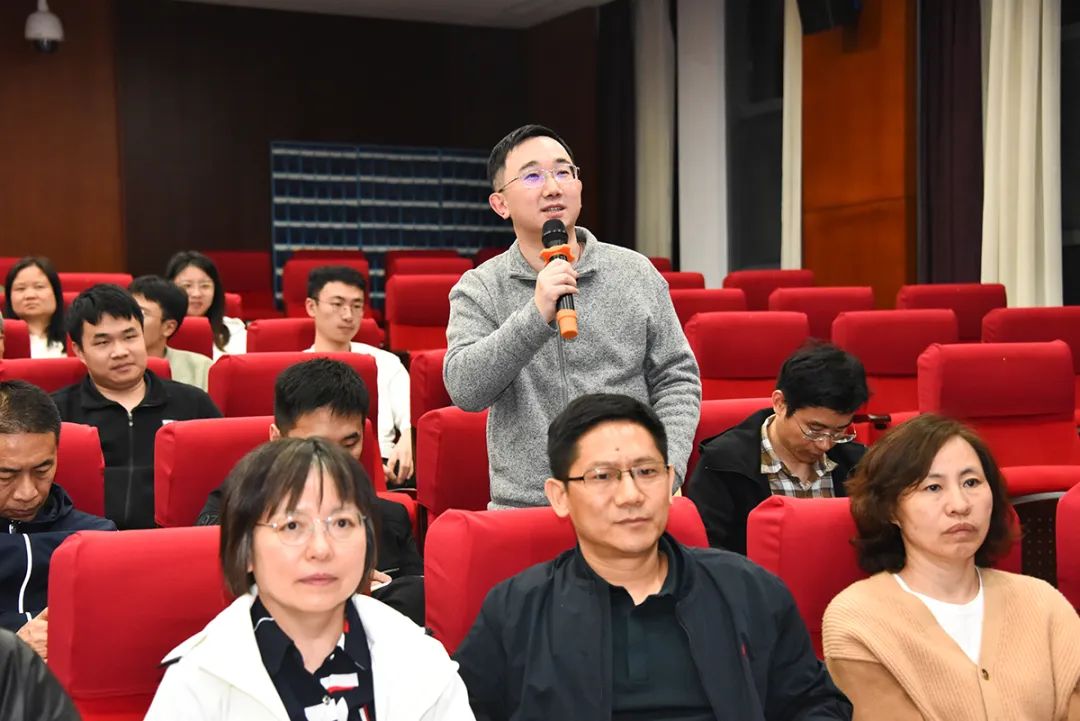 南京结伴游_南京高端商务伴游_南京商务伴游推荐