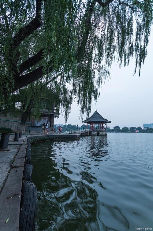 济南旅行交友好去处：大明湖畔初相聚，结识志趣相投的朋友